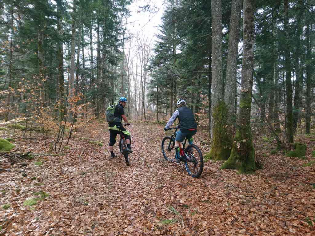 2. VTT Electrique Engagement guide Privatif - ANNECY