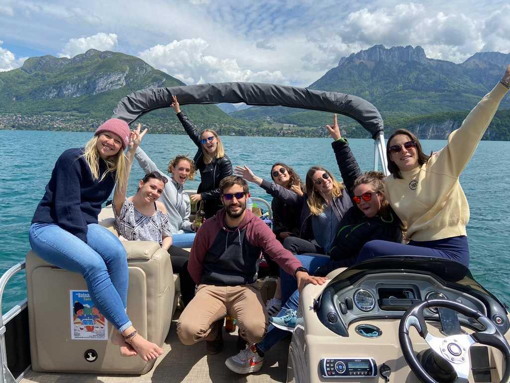 7.1. Lounge Boat - 2h00