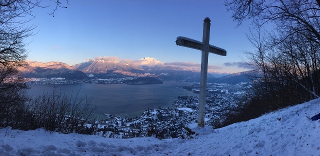 neige sur le lac d'Annecy